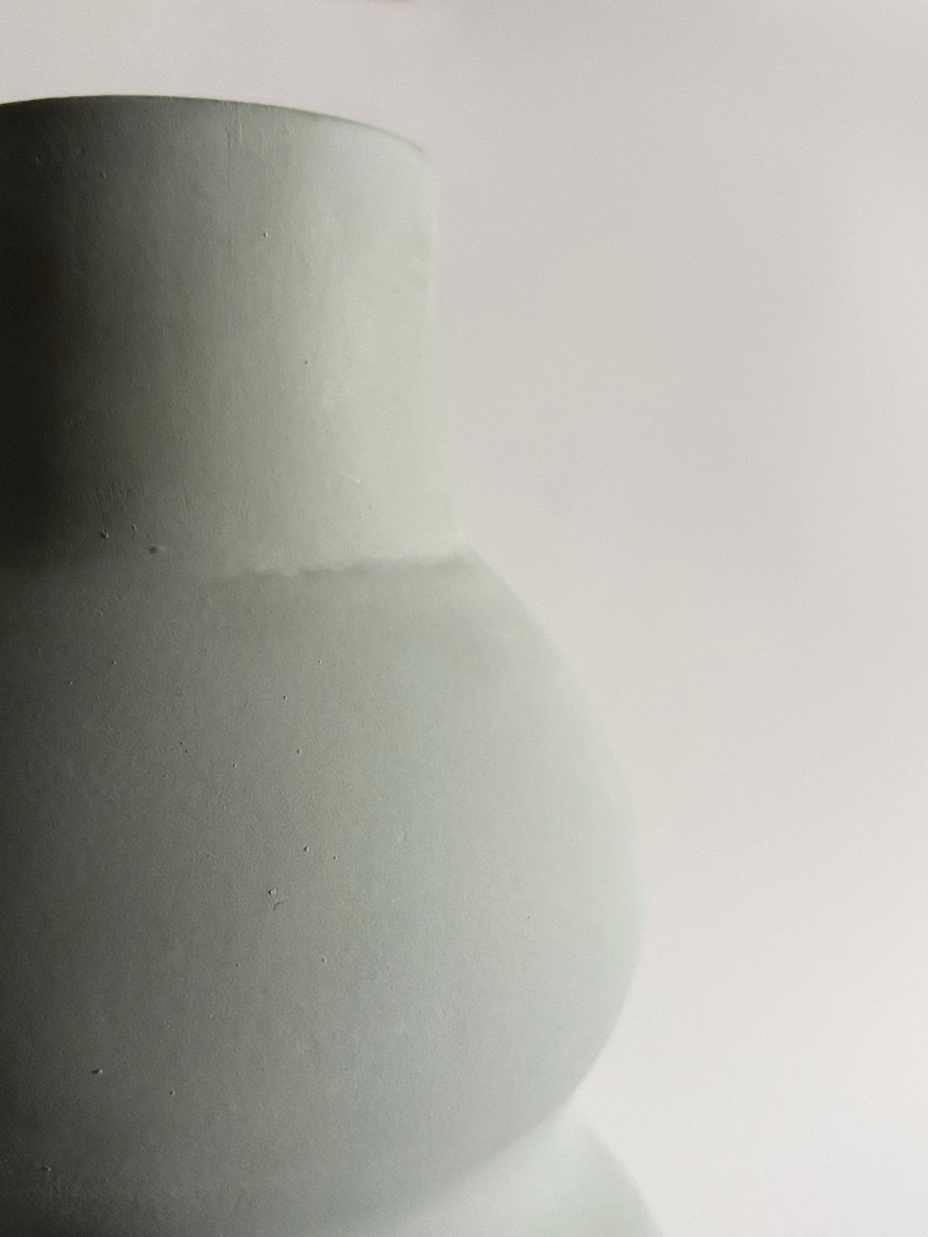 Capsule Vase